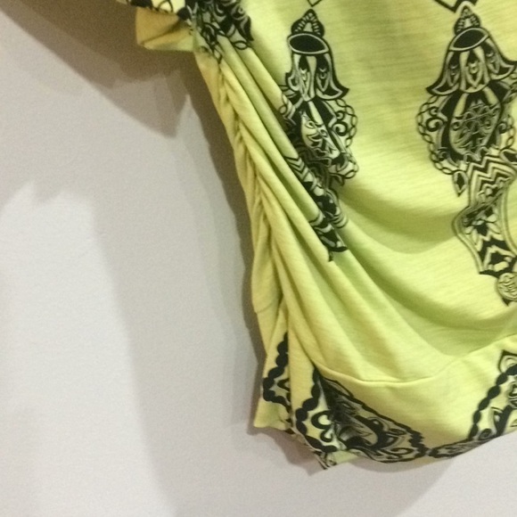 STUDIO Y Sexy One Shoulder Stretchy Ruched Top Chartreuse & Black S EUC - Picture 7 of 9